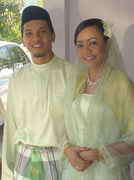 Malay bride and groom