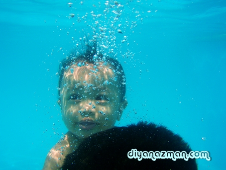 water baby Luth Mikael 15 months