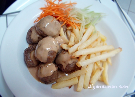 roasted meatballs and fries