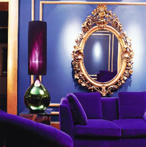 g_hotel_purple_couch