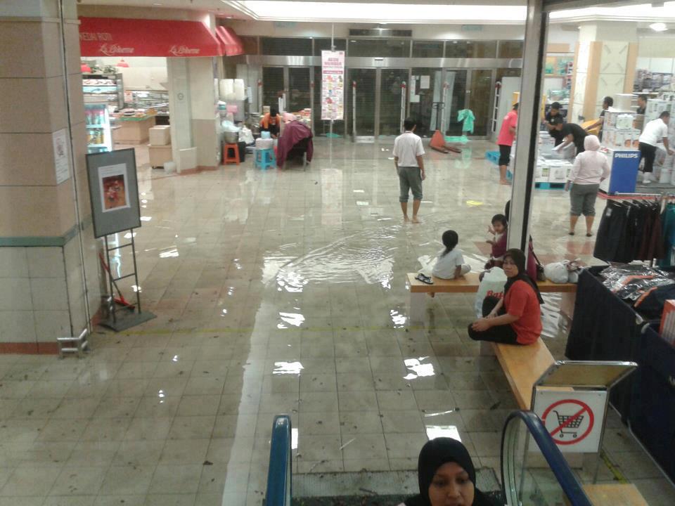 banjir dalam jusco