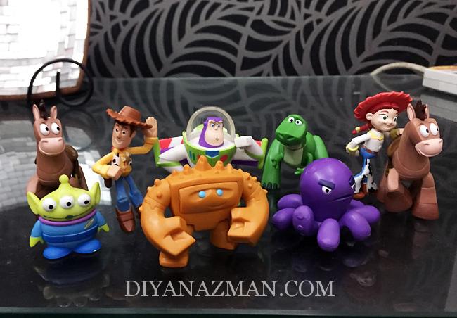 toy story figurines
